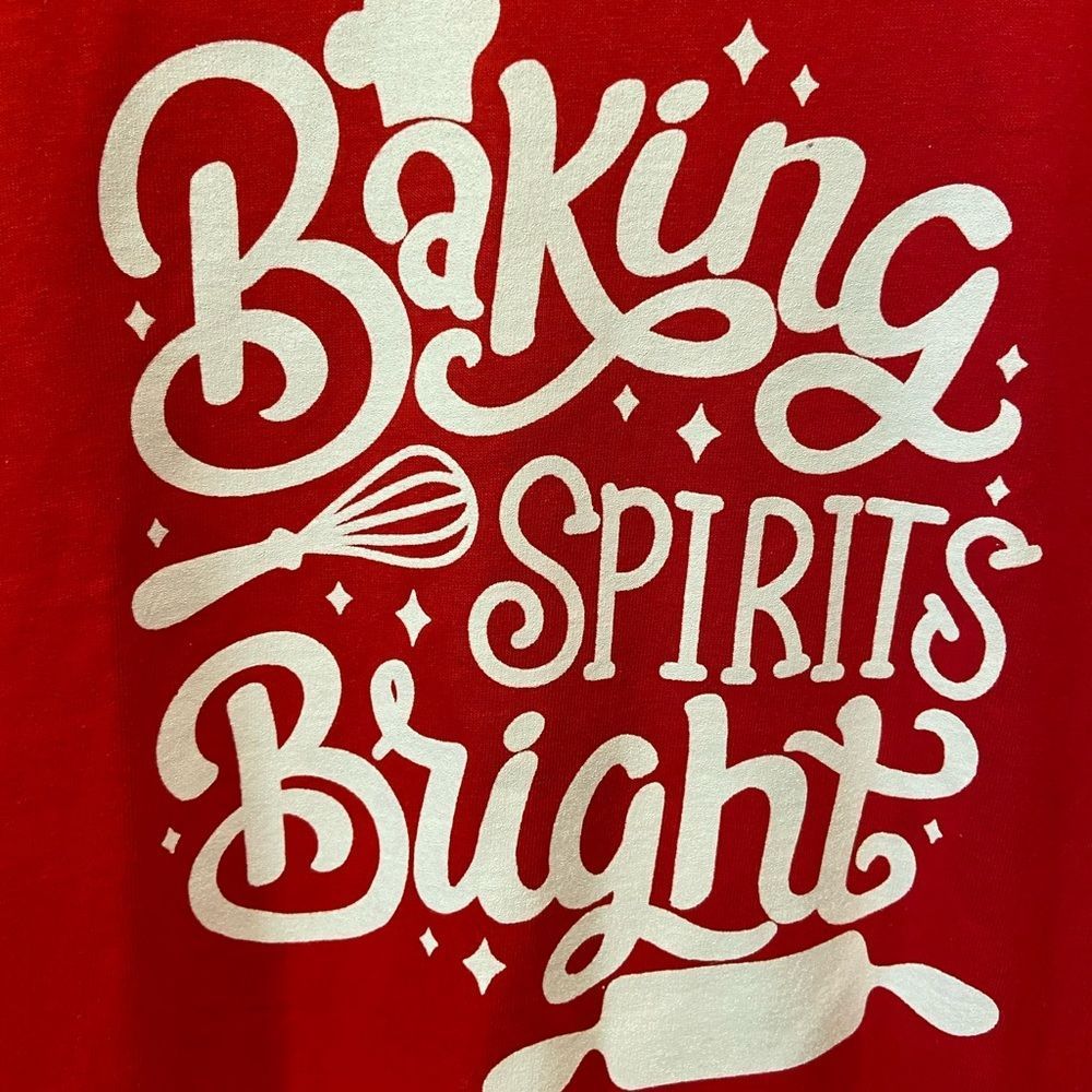 NWOT Christmas Baking Res Shirt “Baking Spirits Bright” Medium